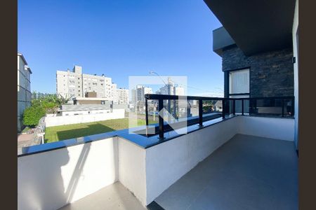 Casa de condomínio à venda com 188m², 4 quartos e 4 vagasVista da Sacada