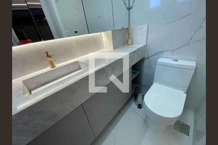 Casa de condomínio à venda com 188m², 4 quartos e 4 vagasBanheiro da Suíte 3