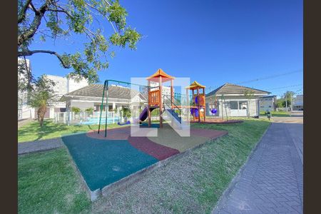 Casa de condomínio à venda com 188m², 4 quartos e 4 vagasÁrea comum - Playground