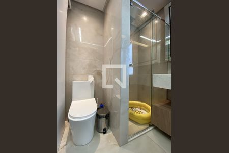 Casa de condomínio à venda com 188m², 4 quartos e 4 vagasBanheiro da Suíte 2