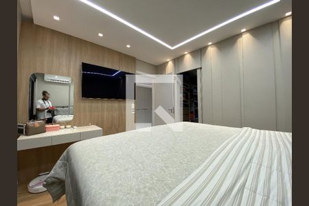 Casa de condomínio à venda com 188m², 4 quartos e 4 vagasQuarto 2 - Suíte