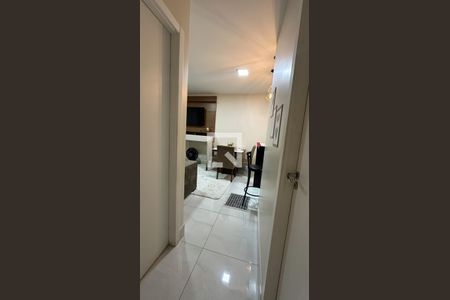 Corredor de apartamento para alugar com 2 quartos, 50m² em Goiá, Goiânia