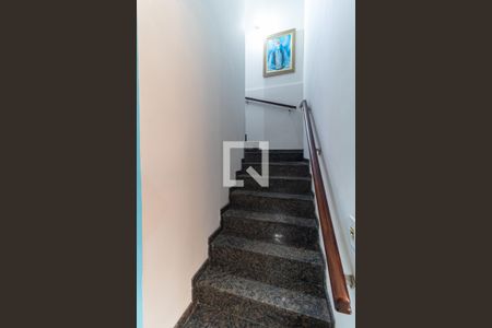 Escada de casa à venda com 3 quartos, 238m² em Jardim Santa Cruz (sacomã), São Paulo