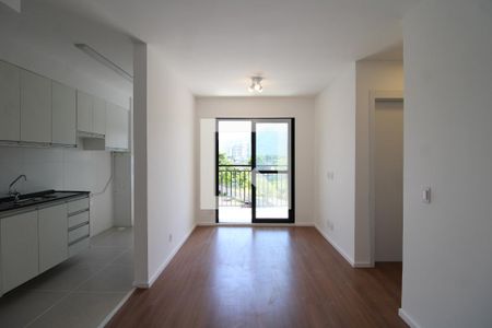 Sala de apartamento à venda com 2 quartos, 65m² em Jacarepaguá, Rio de Janeiro