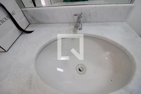 Apartamento para alugar com 65m², 2 quartos e 1 vagaBanheiro Social