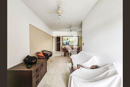 Sala de apartamento para alugar com 3 quartos, 74m² em Jardim Santa Genoveva, Guarujá