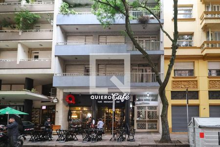 Apartamento para alugar com 97m², 2 quartos e sem vaga Apartamento para alugar com 97m², 2 quartos e sem vagaFachada