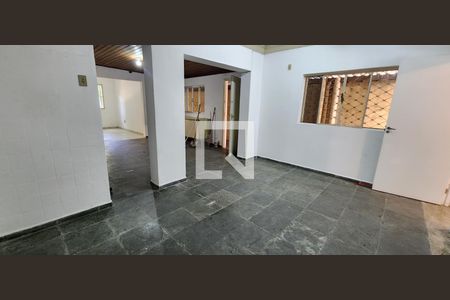 Sala 2 de casa para alugar com 3 quartos, 250m² em Vila Mathias, Santos