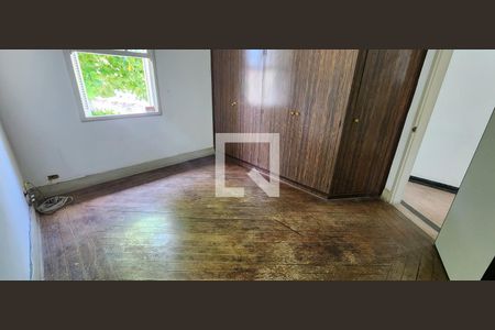 Quarto 1 de casa para alugar com 3 quartos, 250m² em Vila Mathias, Santos