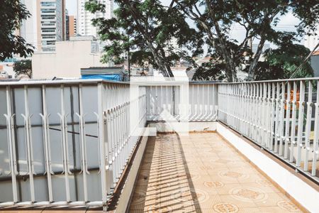 Casa para alugar com 220m², 3 quartos e sem vaga Casa para alugar com 220m², 3 quartos e sem vagaVaranda