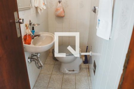 Casa para alugar com 220m², 3 quartos e sem vaga Casa para alugar com 220m², 3 quartos e sem vagaBanheiro de Serviço