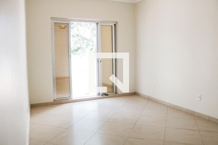 Casa para alugar com 220m², 3 quartos e sem vaga Casa para alugar com 220m², 3 quartos e sem vagaQuarto 2