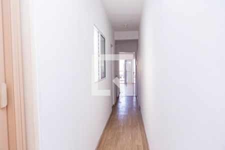 Casa à venda com 115m², 3 quartos e 2 vagasCorredor