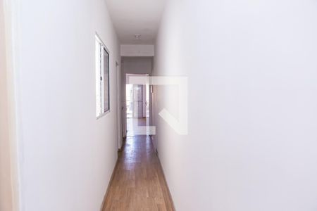 Casa à venda com 115m², 3 quartos e 2 vagasCorredor