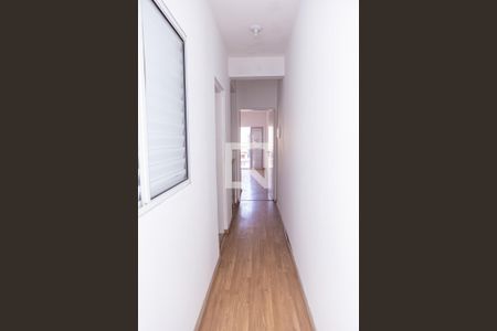 Casa à venda com 115m², 3 quartos e 2 vagasCorredor