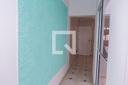 Casa à venda com 115m², 3 quartos e 2 vagasCorredor