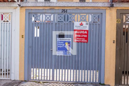 Casa à venda com 115m², 3 quartos e 2 vagasFachada