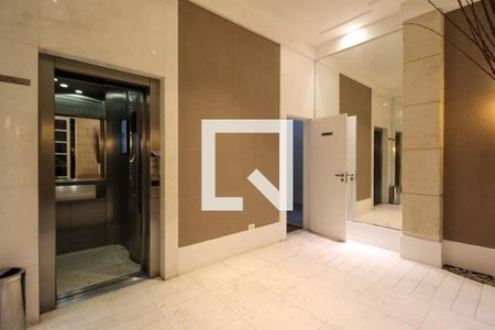 Apartamento à venda com 114m², 3 quartos e 2 vagasHall social