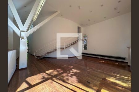 Sala de casa à venda com 3 quartos, 561m² em Granja Julieta, São Paulo