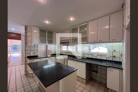 Casa à venda com 561m², 3 quartos e 4 vagasCozinha