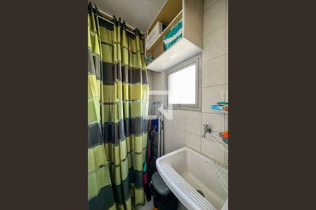 Apartamento à venda com 70m², 2 quartos e 1 vagaÁrea de Serviço