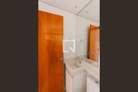 Apartamento à venda com 107m², 2 quartos e 1 vaga Apartamento à venda com 107m², 2 quartos e 1 vagaBanheiro