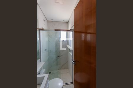 Apartamento à venda com 107m², 2 quartos e 1 vaga Apartamento à venda com 107m², 2 quartos e 1 vagaBanheiro da Suíte