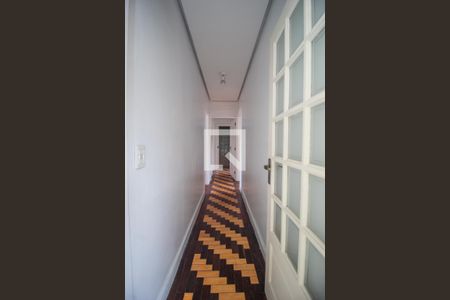 Casa à venda com 340m², 4 quartos e 2 vagasCorredor