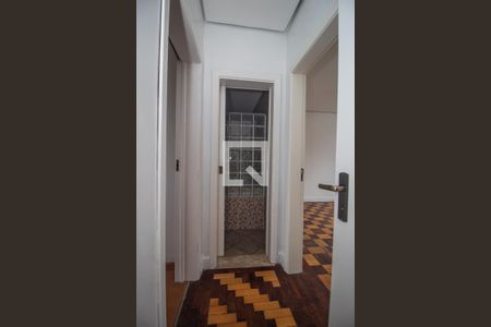 Casa à venda com 340m², 4 quartos e 2 vagasCorredor