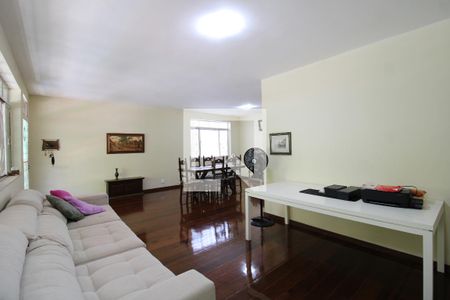 Sala de casa de condomínio à venda com 3 quartos, 359m² em Freguesia de Jacarepaguá, Rio de Janeiro