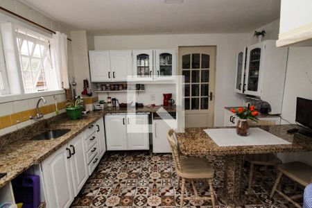 Casa à venda com 265m², 3 quartos e 3 vagasCozinha