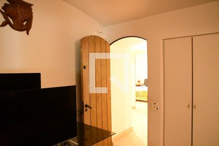 Casa de condomínio para alugar com 900m², 7 quartos e 6 vagasQuarto 3 