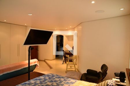 Casa de condomínio para alugar com 900m², 7 quartos e 6 vagasSuíte