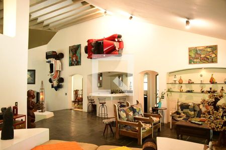 Casa de condomínio para alugar com 900m², 7 quartos e 6 vagasSala