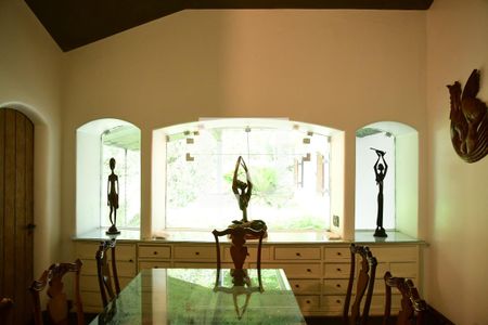 Casa de condomínio para alugar com 900m², 7 quartos e 6 vagasSala