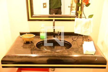 Casa de condomínio para alugar com 900m², 7 quartos e 6 vagasLavabo