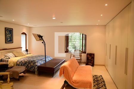 Casa de condomínio para alugar com 900m², 7 quartos e 6 vagasSuíte