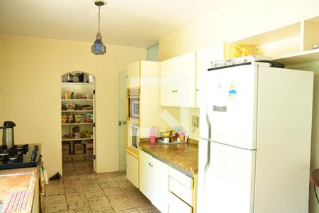 Casa de condomínio para alugar com 900m², 7 quartos e 6 vagasCozinha