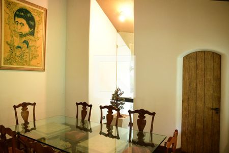 Casa de condomínio para alugar com 900m², 7 quartos e 6 vagasSala