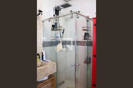 Casa à venda com 340m², 3 quartos e 1 vaga Casa à venda com 340m², 3 quartos e 1 vagaBanheiro da Suíte 1