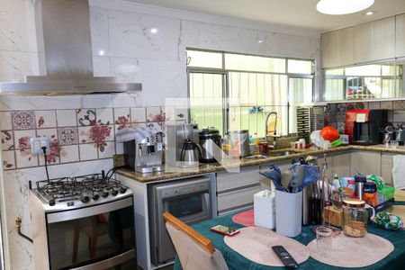 Casa à venda com 340m², 3 quartos e 1 vaga Casa à venda com 340m², 3 quartos e 1 vagaCozinha