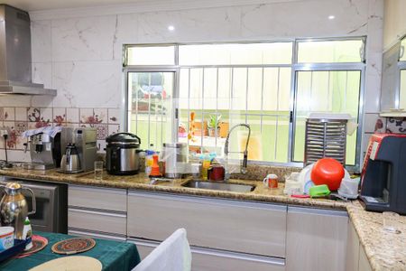 Casa à venda com 340m², 3 quartos e 1 vaga Casa à venda com 340m², 3 quartos e 1 vagaCozinha