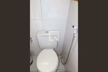 Casa à venda com 340m², 3 quartos e 1 vaga Casa à venda com 340m², 3 quartos e 1 vagaBanheiro da Suíte 2