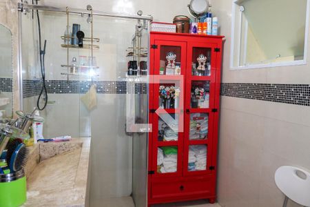 Casa à venda com 340m², 3 quartos e 1 vaga Casa à venda com 340m², 3 quartos e 1 vagaBanheiro da Suíte 1