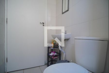 Banheiro de apartamento à venda com 2 quartos, 41m² em Santo Afonso, Novo Hamburgo
