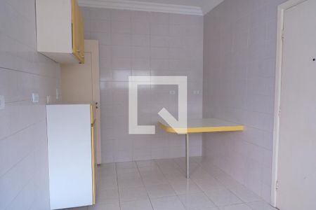 Apartamento para alugar com 173m², 3 quartos e 2 vagas Apartamento para alugar com 173m², 3 quartos e 2 vagasCozinha