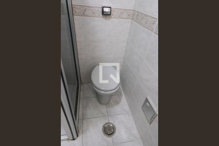 Apartamento para alugar com 173m², 3 quartos e 2 vagas Apartamento para alugar com 173m², 3 quartos e 2 vagasBanheiro do corredor