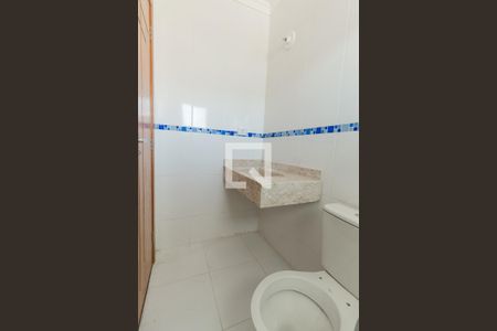 Casa à venda com 200m², 4 quartos e 4 vagasBanheiro da Suíte 2