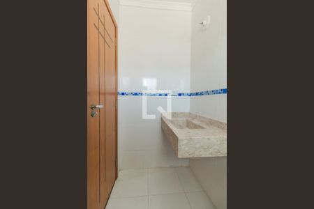 Casa à venda com 200m², 4 quartos e 4 vagasBanheiro da Suíte 2