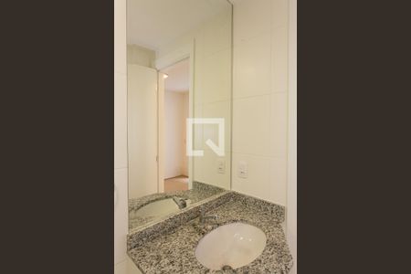 Apartamento à venda com 63m², 3 quartos e 1 vaga Apartamento à venda com 63m², 3 quartos e 1 vagaBanheiro Social